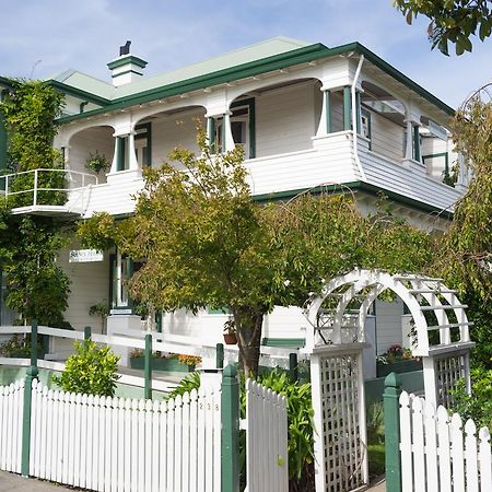 Sussex House Bed & Breakfast Nelson Exterior photo